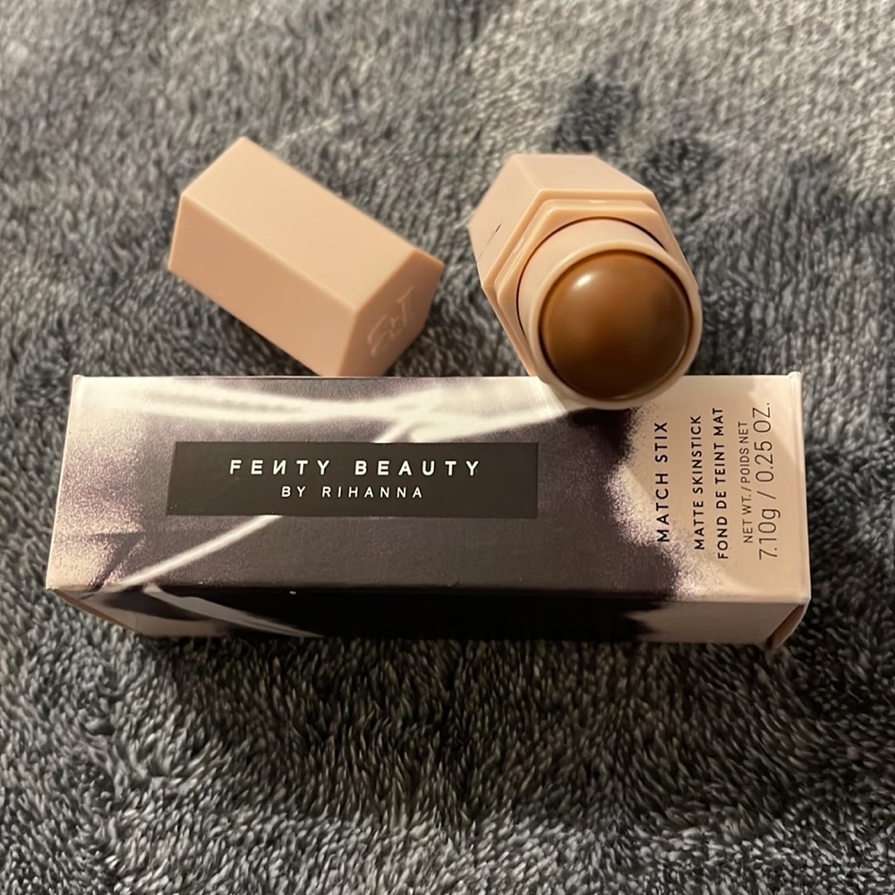Fenty Truffle Match Stix Matte Contour Skinstick - Picture 6 of 6